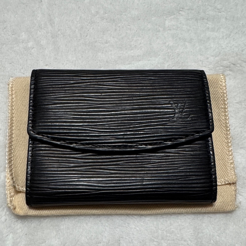 Louis Vuitton Black Epi leather